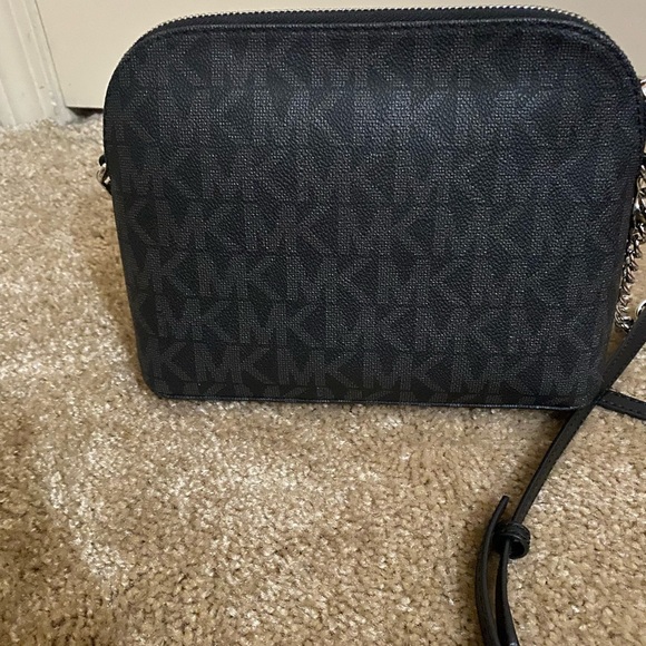 Michael Kors crossbody bag brand new with tags - Picture 2 of 7